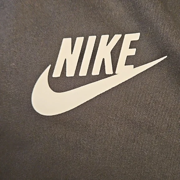 IUC Men's Classic Nike Black and White Zip-Up Tracksuit Top. Size M - Picture 4 of 5